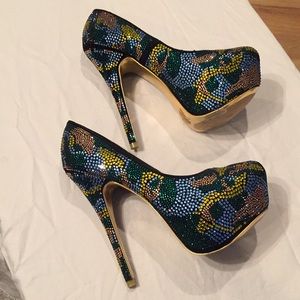 6.5” heels with 2.25” platform.